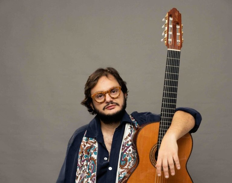 YAMANDU COSTA
Div 12 JUNY 21h 2026
Es Claustre Maó