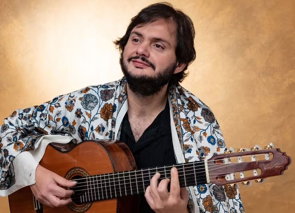 YAMANDU COSTA
Div 12 JUNY 21h 2026
Es Claustre Maó