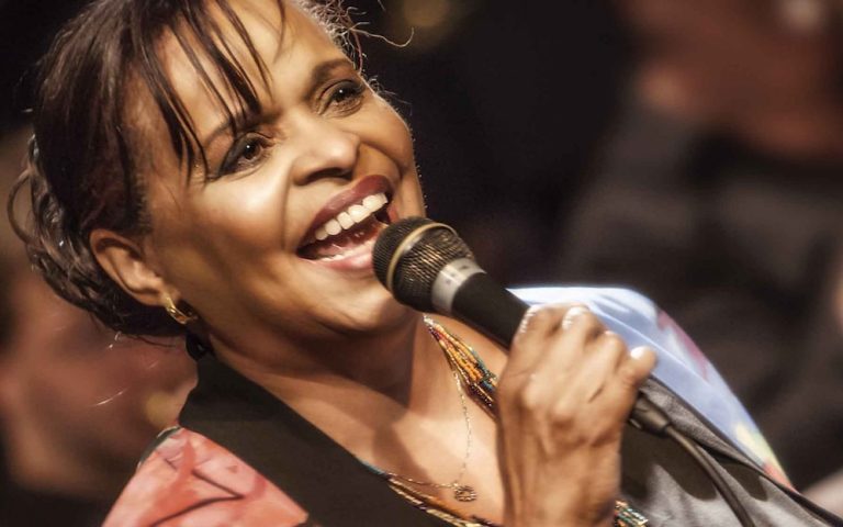 DEBORAH CARTER Diu 5 JULIOL 21h 2026 Es Claustre Jazz